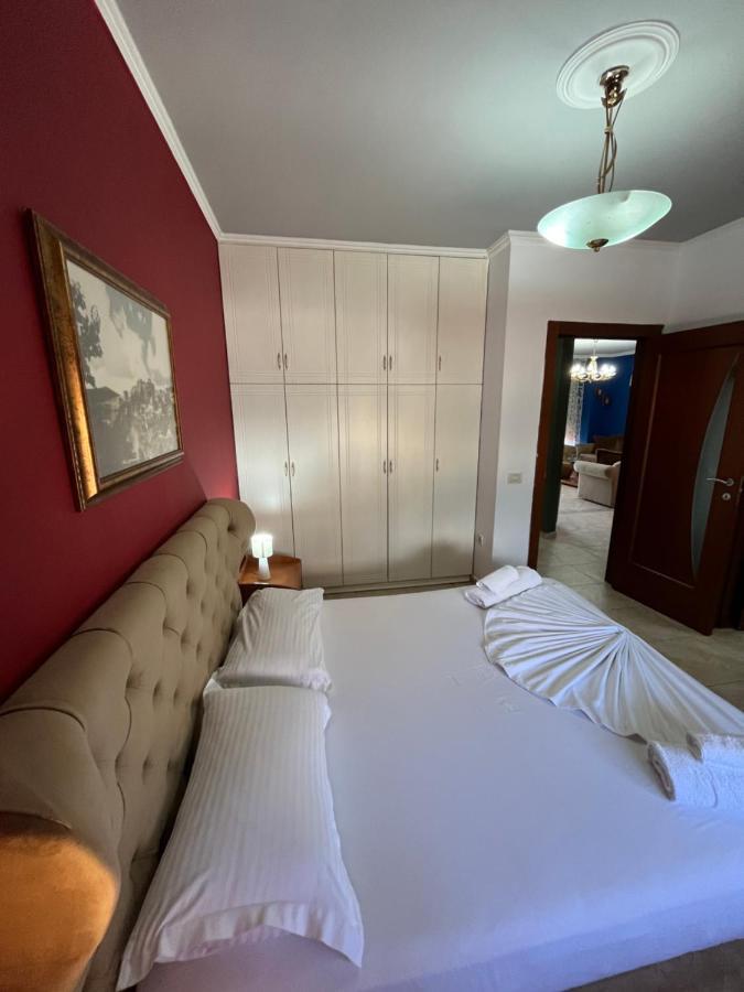 Skanderbeg Square Explorer Apartments 티라나 외부 사진